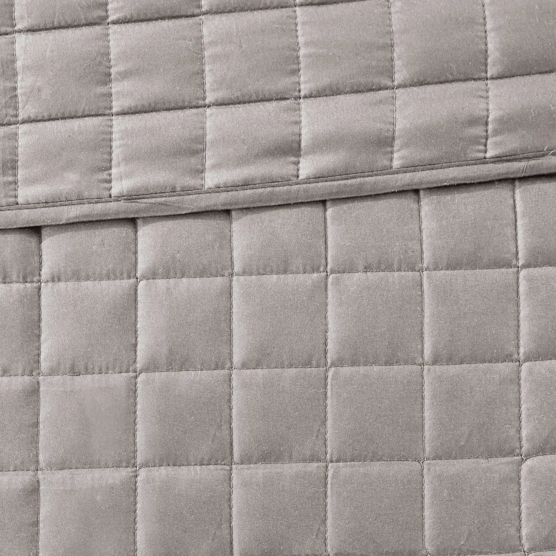 Grey Full Queen Comforter and Quilt Set